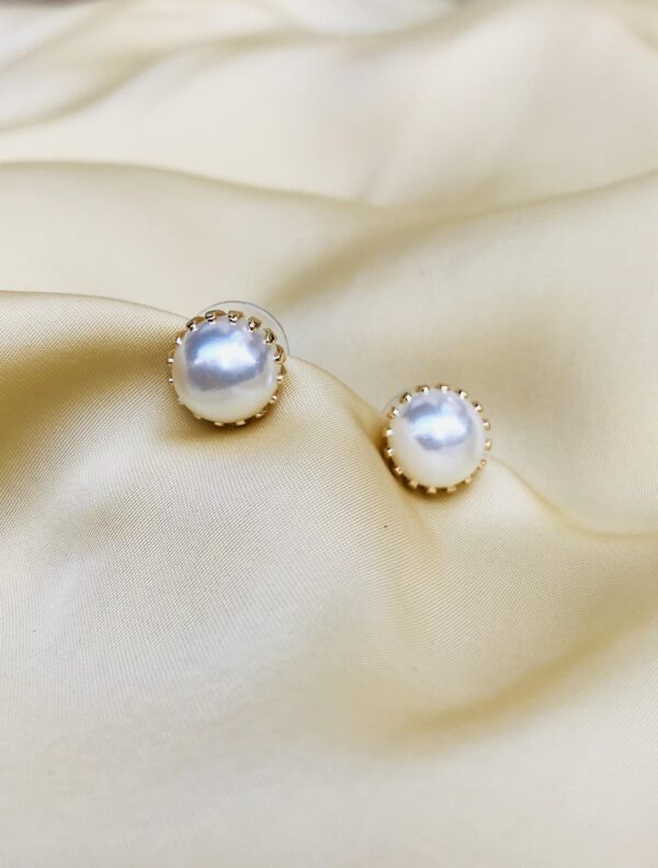 Exclusive Pearl Stud Earring - Abdesignsjewellery