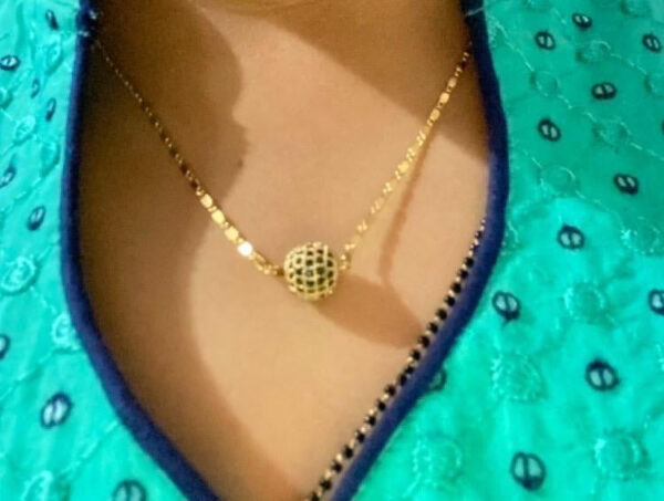 Black Dailywear Round Pendent & Chain - Abdesignsjewellery